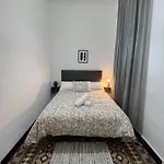 A & M Barcelona Hostal